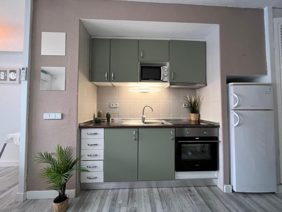 Naty apartamentos Alcudia  Bagian luar foto