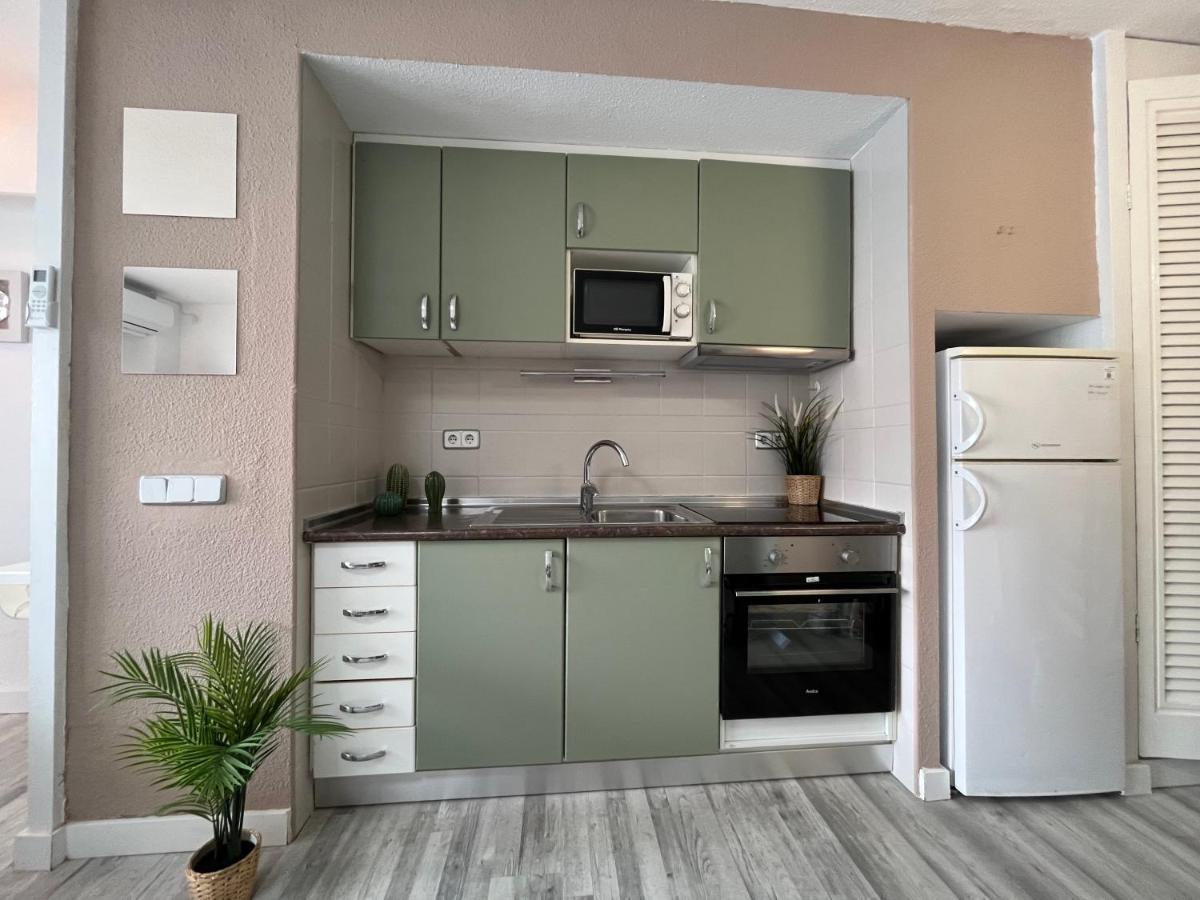Naty apartamentos Alcudia  Bagian luar foto